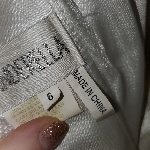 White formal/Dress - Picture 6 of 10